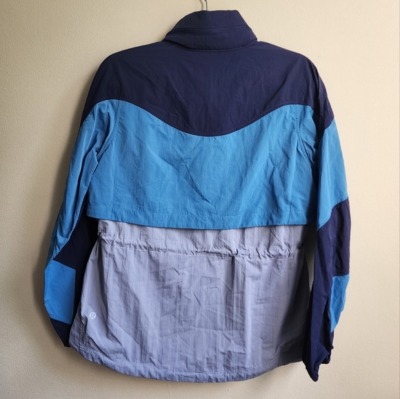 Lululemon Evergreen Anorak Size 4 - Picture 2 of 5